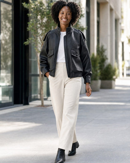 Blouson cuir noir - porté en ville