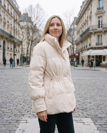 Doudoune beige femme - portée en ville