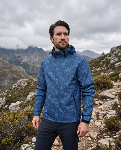 Imperméable homme à capuche - porté en randonnée