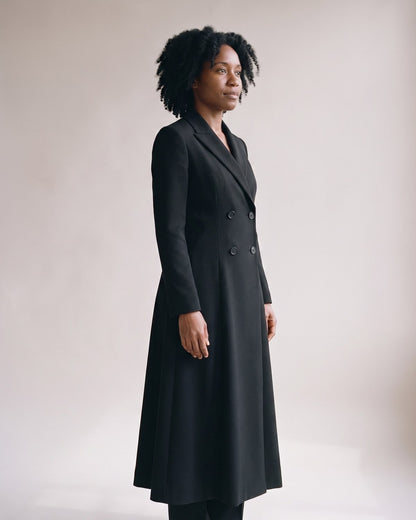 Manteau long noir cintré femme — Profil