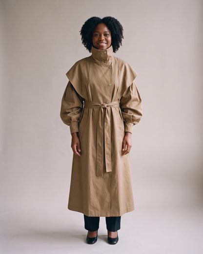 Trench Camel Foncé Brun Femme porté