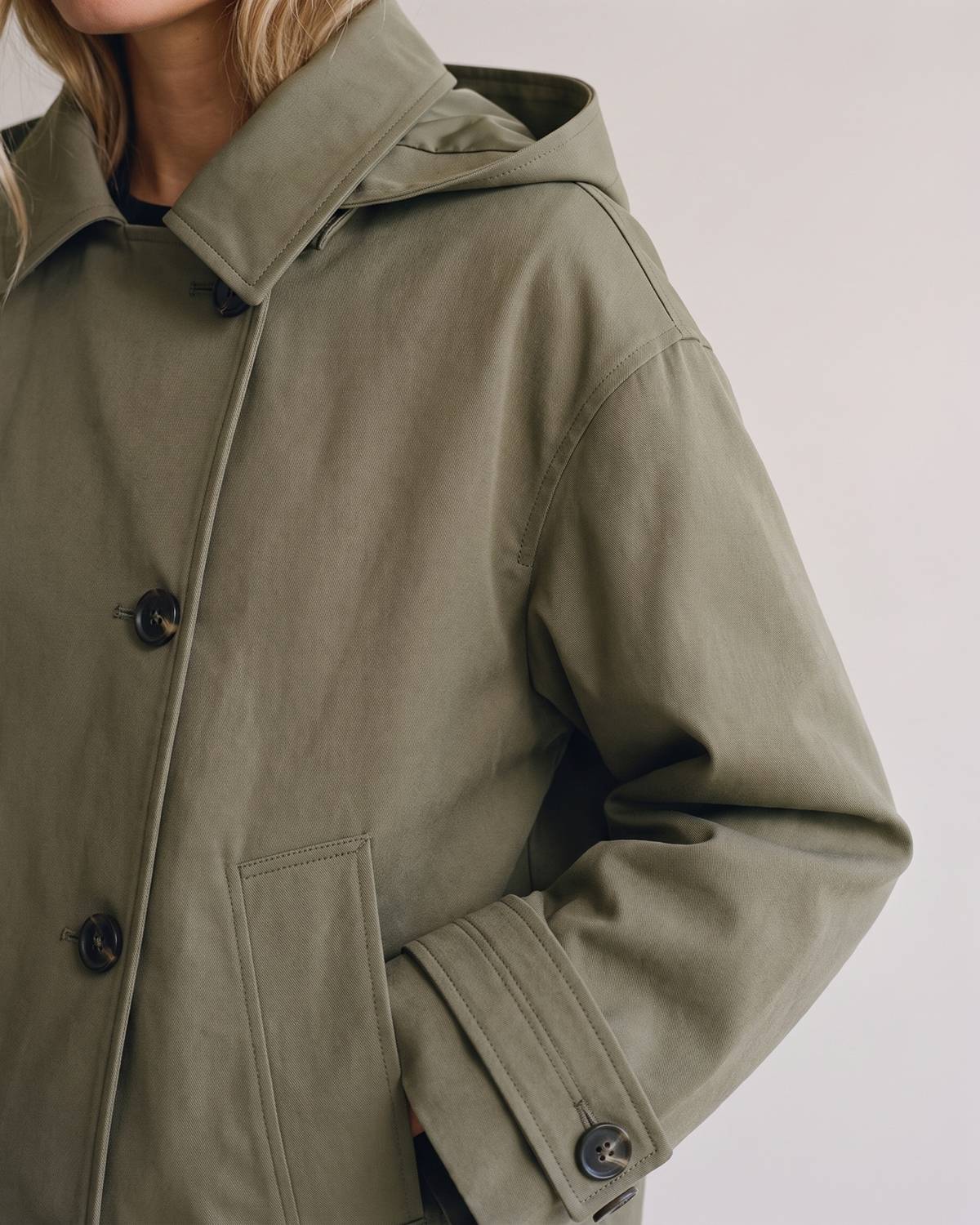 Trench à capuche kaki femme — Détail