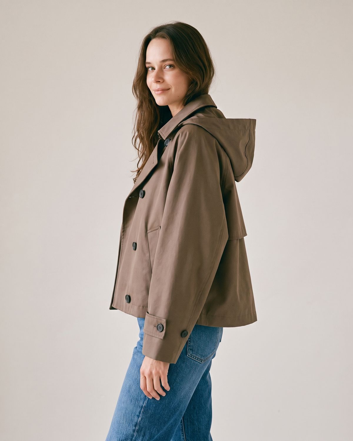 Trench court à capuche marron femme — Profil