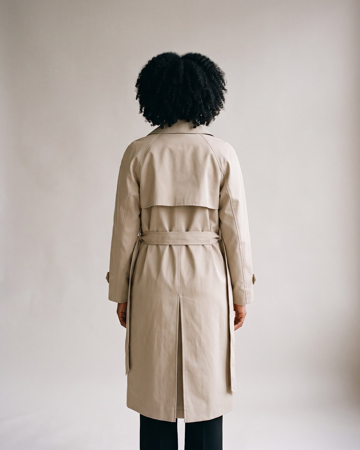Trench long beige classique femme — Dos