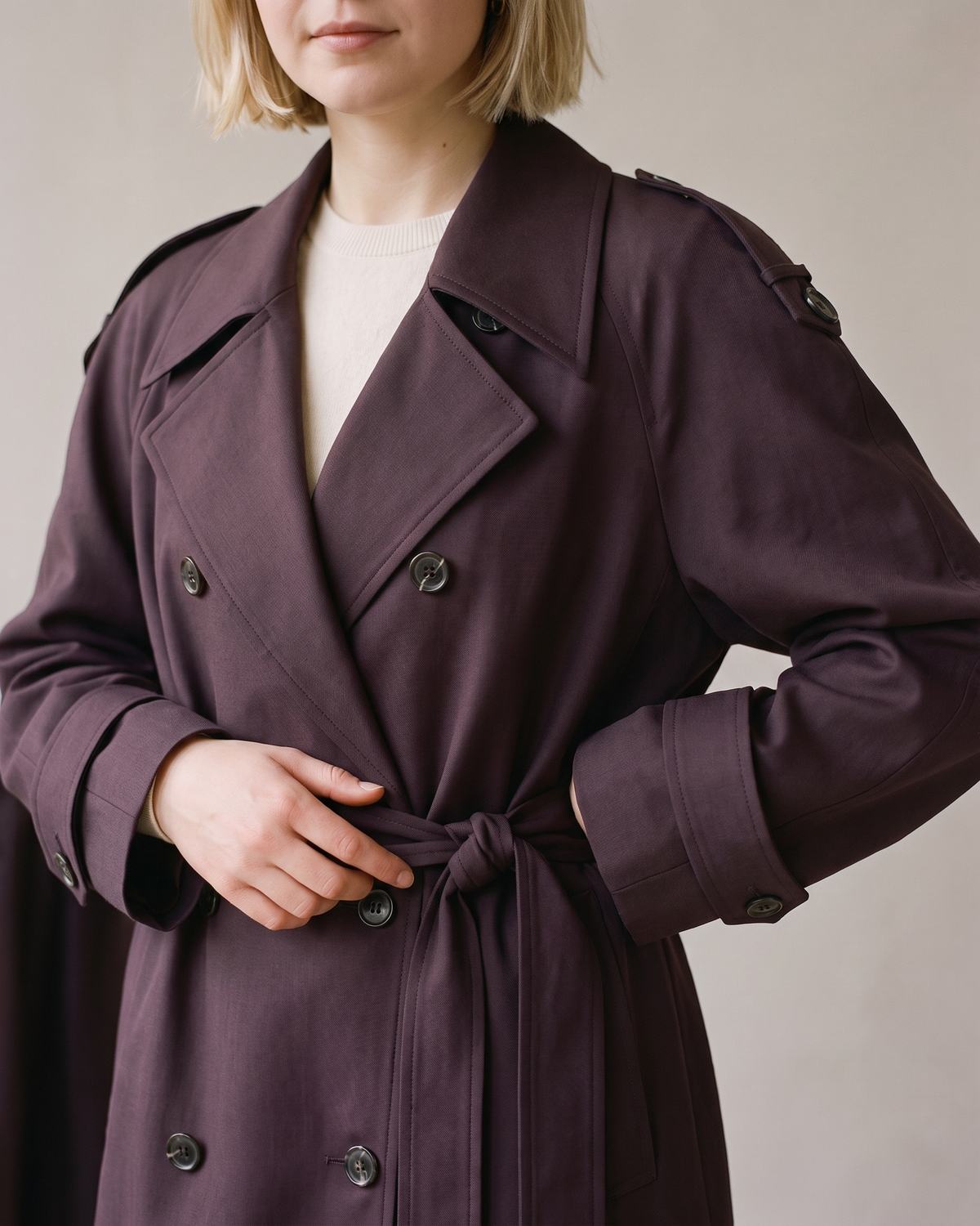 Trench long bordeaux prune femme détail ceinture