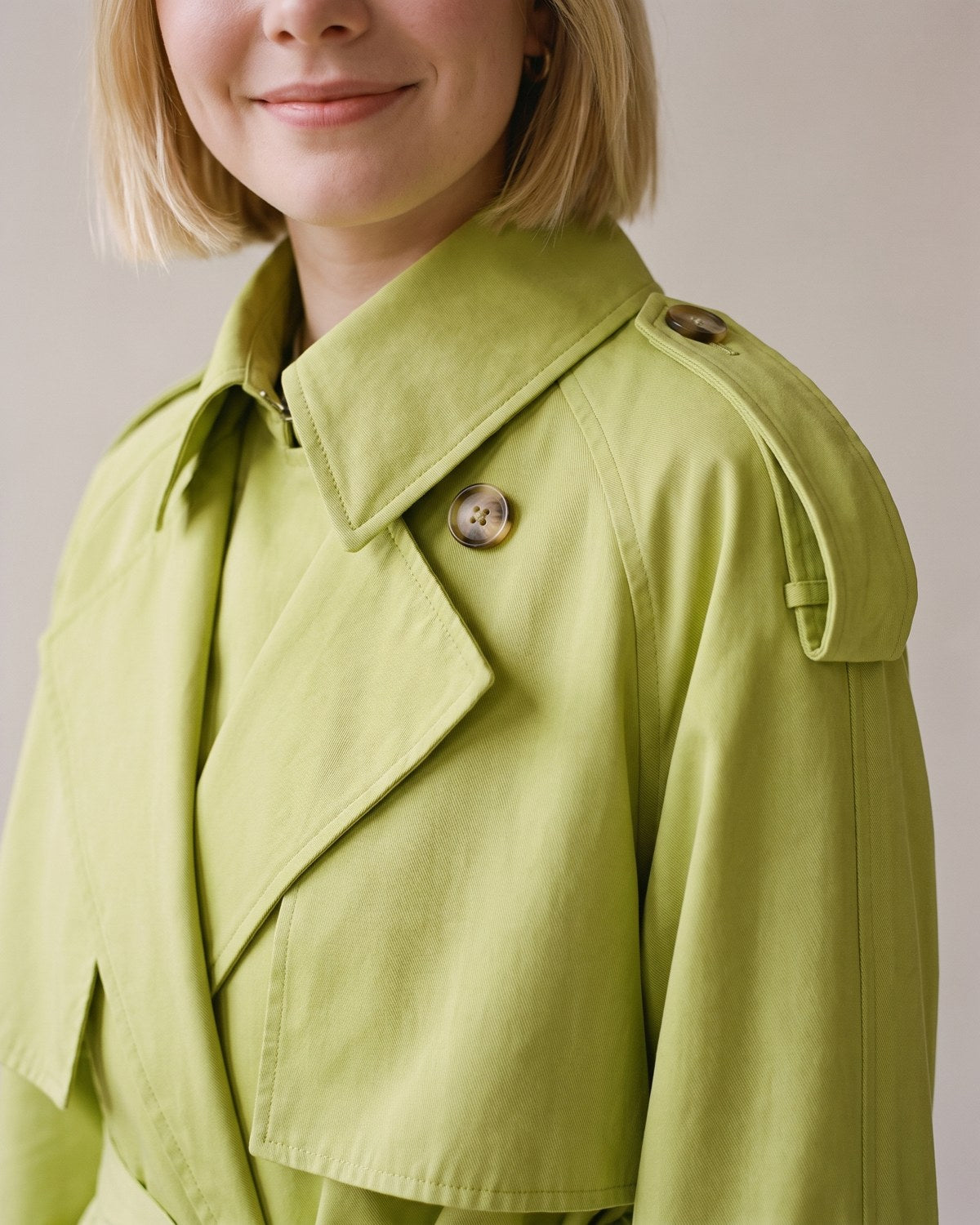 Trench long vert anis femme - détail matière